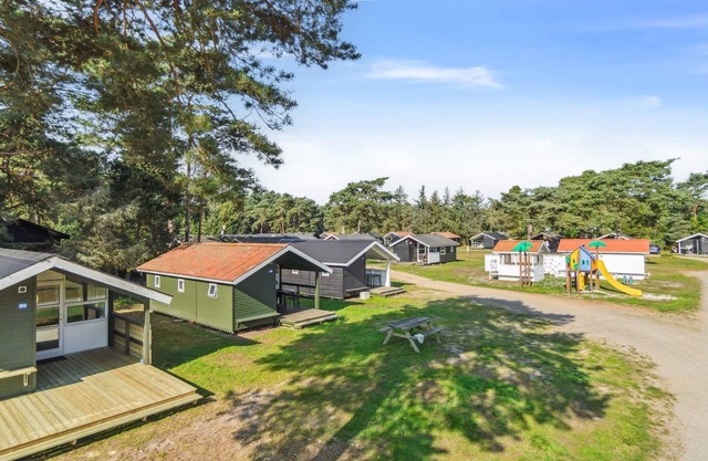 "Johan" - 200m from the sea by Interhome