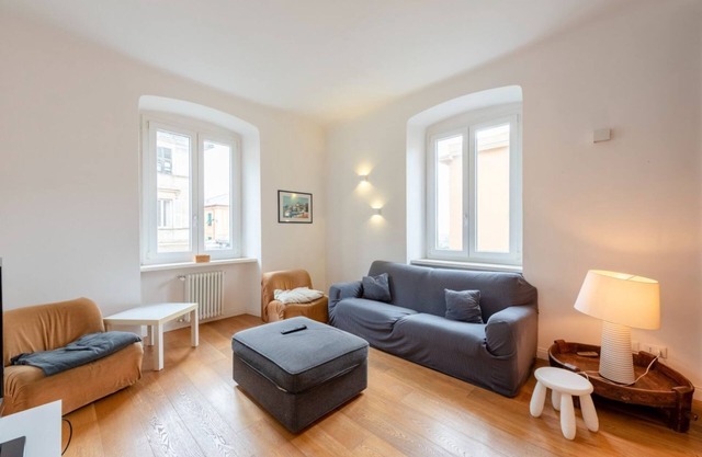 JOIVY Family friendly Apt for 6, near Royal Palace Museum