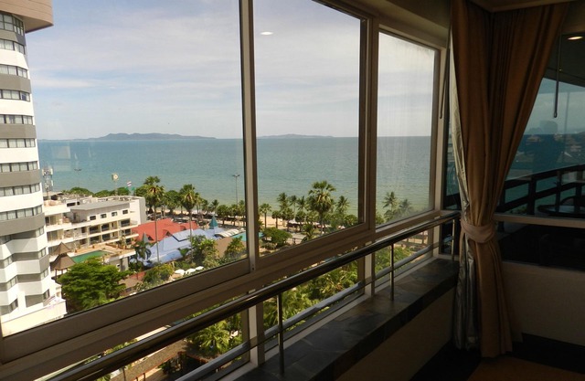 Jomtien Plaza Condotel. Apartment 2 bedrooms