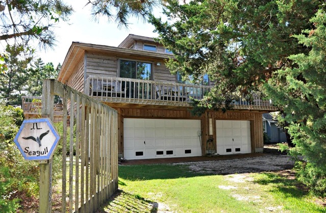 Jonathan Livingston Seagull: Dog friendly single story home.
