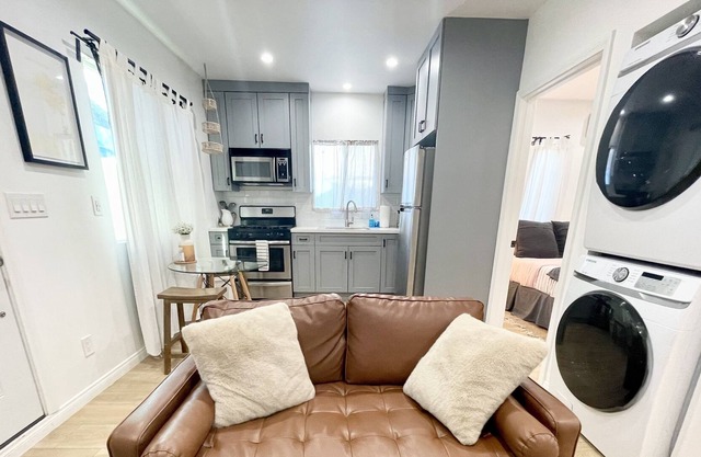 Just upgraded Bohemian Cottage.Clean & safe spot