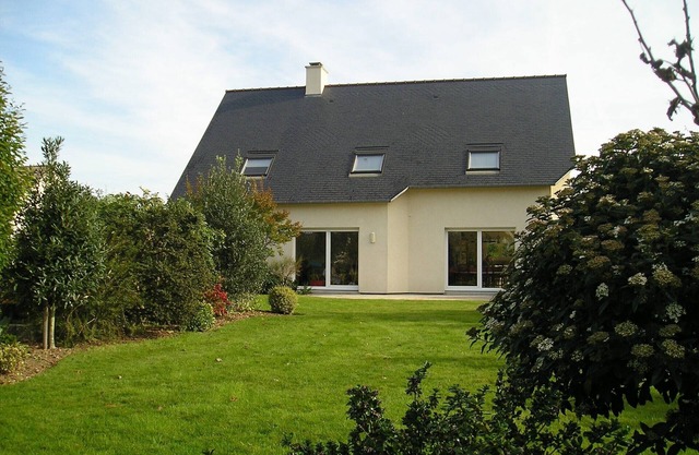 Kairon-Plage Detached house on enclosed wooded land