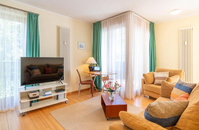 Kaiservillen Heringsdorf - Ferienwohnung mit 1 Schlafzimmer und Balkon D122