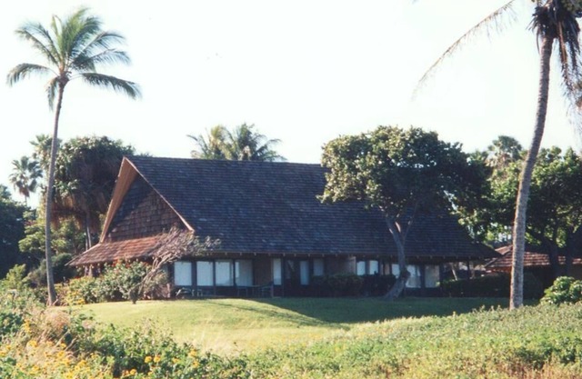 Kaluako'i Resort Cottage 1A Beachfront Rental - Molokai, Hawaii