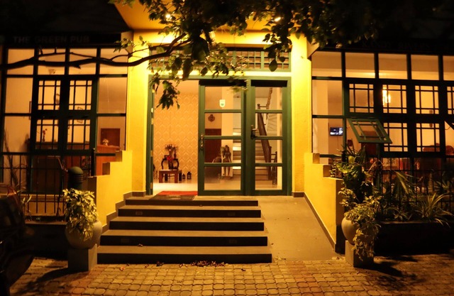 Kandy Rivers Edge Nature Resort