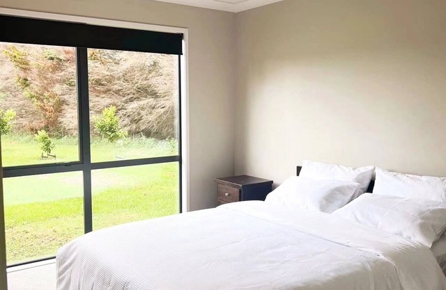 karaka cottage private farm stay -Auckland