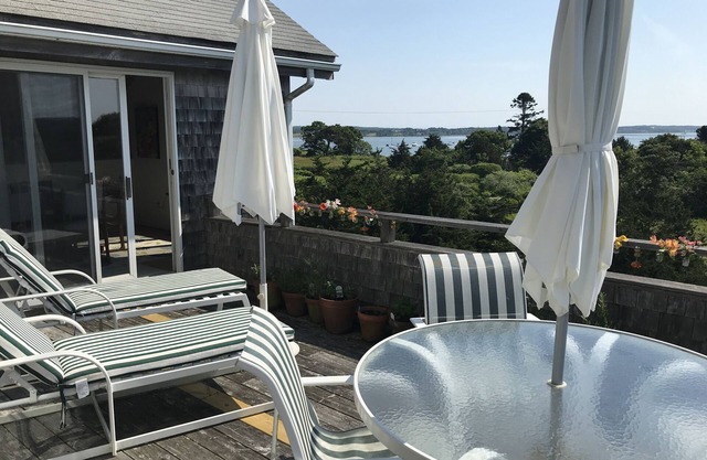 Katama Bay View Four Bedrooms - Ferry Tickets Available