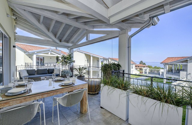 Kava2: luxurious apartment a stone's throw from the lake