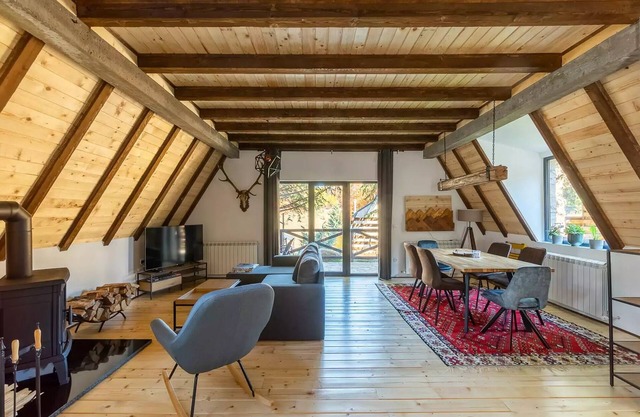 Kežman Mountain Cabin Fir