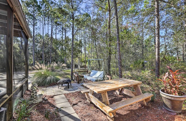 Keaton Beach Escape w/Hot Tub < 2 Mi to Shore