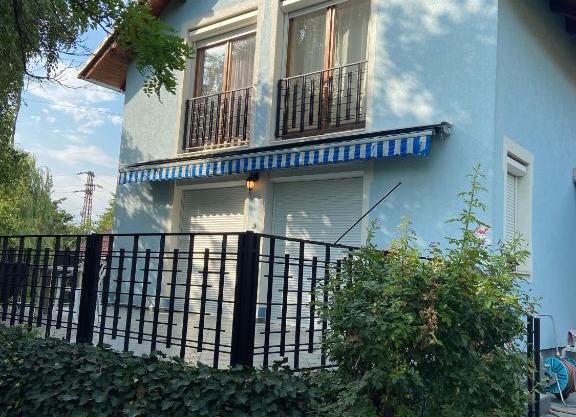 Kékház Apartman