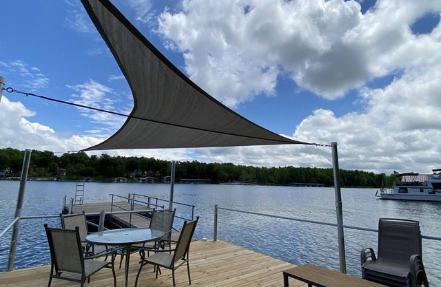 Kentucky Lake Waterfront Home With Private Dock
