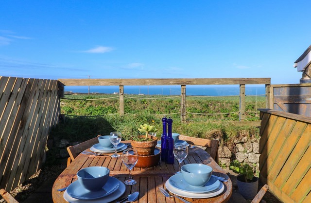 KERENSA HA-KRES, family friendly in Sennen