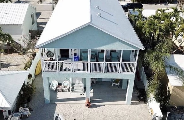 Key Largo large 4/3 Waterfront home access to the Bay