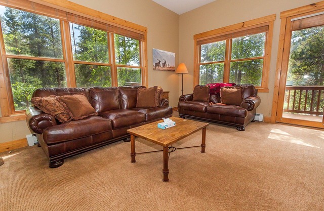 Keystone Condo Only 2 Mins from Slopes & River Run, Treed Views from Balcony!