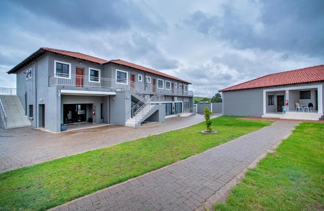 Khayalami Hotel - Emalahleni