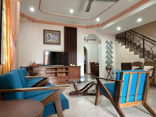 Kim Granny House 4BR 11Pax Duyong 5 Mins to Town
