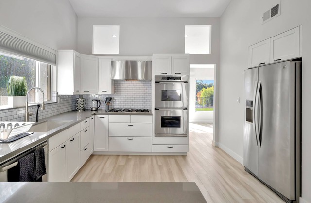 King-size Suite House W/Amazing Valley View & Jacuzzi!