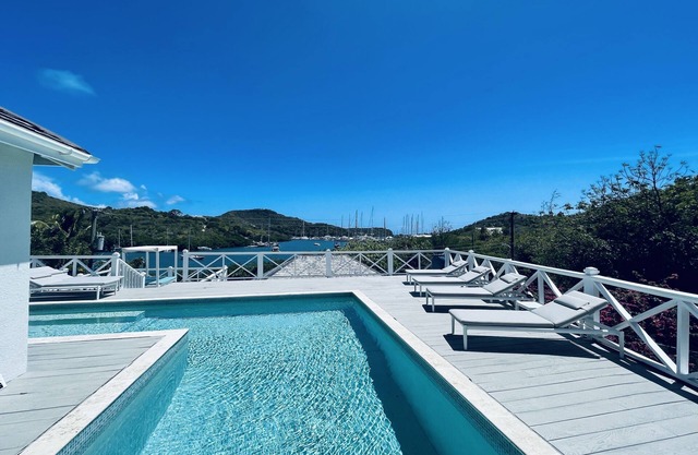 Kittyhawk- 5 Bedroom House with Spectacular Views of English Harbour