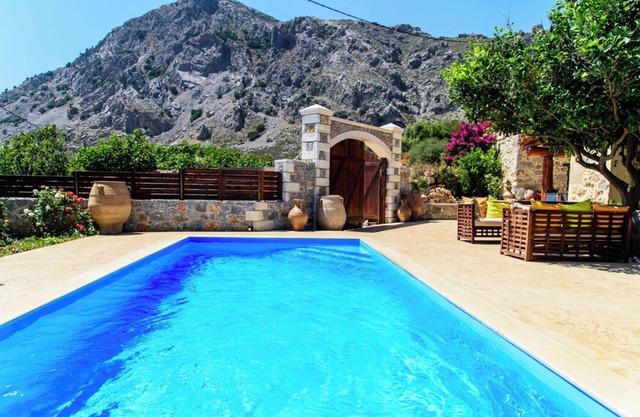 Kliton Villa