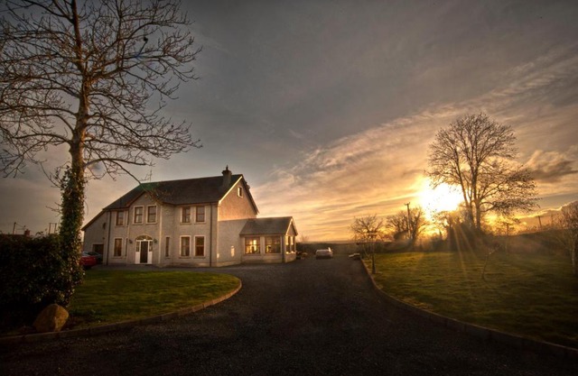 Knockalla luxury property with hot tub suitable for families