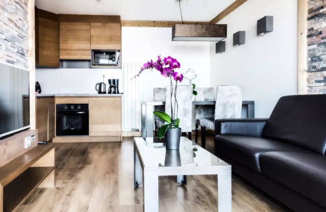 Koh-I-Nor Residence * - Privilege 3-room apartment for 4 people