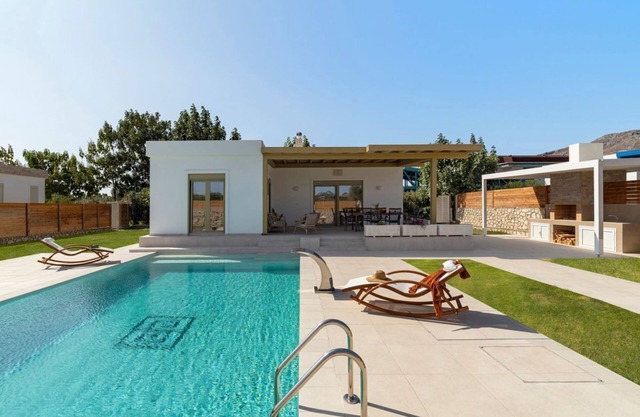 Kolympia Elia - Two Bedroom Villa, Sleeps 6