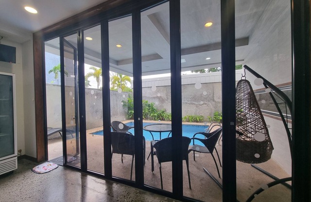 KOREGON POOL VILLAS