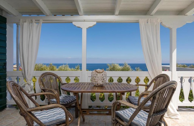 Kostas Cottages