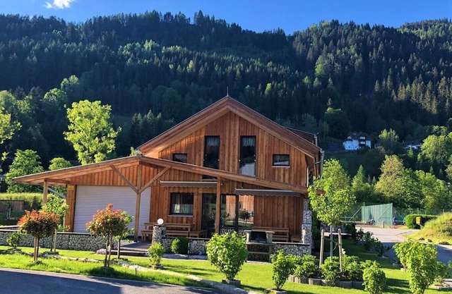 Kreischberg Chalet "16" in Murau with in-house wellness area