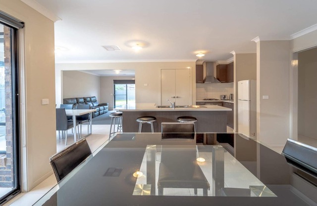 Kulmani Residence Holiday Home