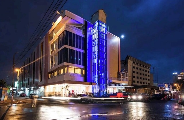Léon Hôtel Kinshasa