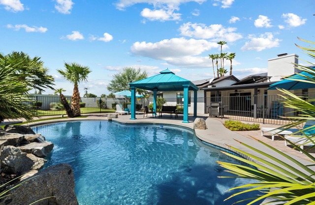 L2 EV, 5Br 3Ba, 2 Master Suites, Split Floorplan, Heated Pool on Large Lot