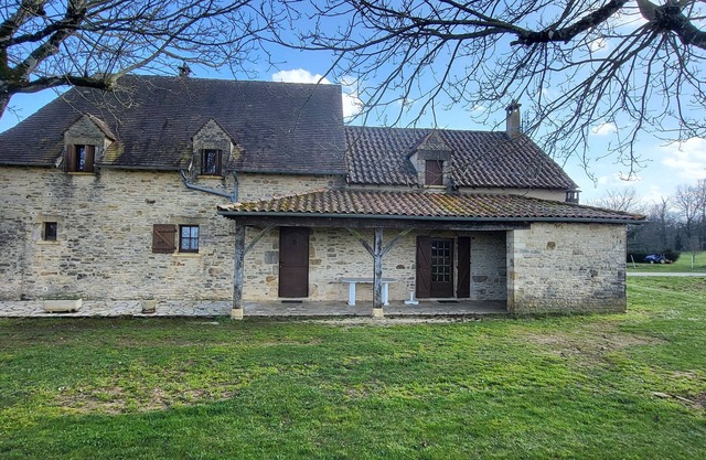 LA BASTIDE. Beautiful typical Périgord noir house