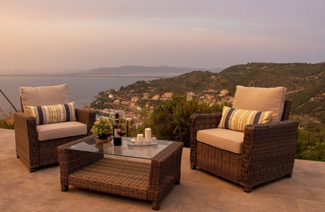 La Casa di Ester - on the Hill of Porto S. Stefano with Views
