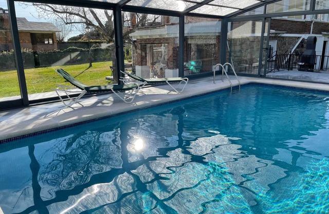 La Casa Pico de la Miel Incluye Piscina Privada de Agua Salada de 8 x 4 con Espectaculares Vistas
