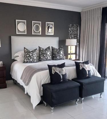 La Chambre Manor House