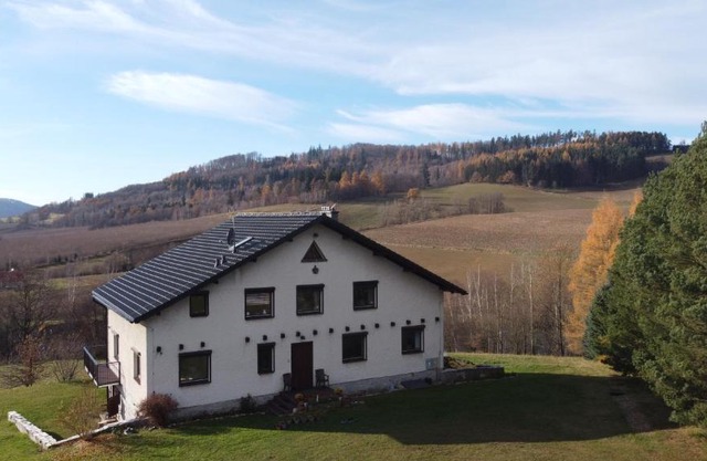LA COLLINE