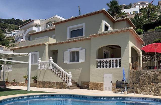 La Corona luxury villa rental