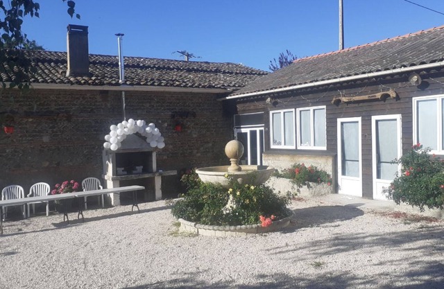 La ferme d'Odette gite and reception room