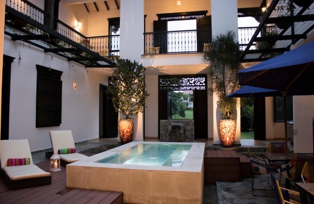 La Herencia Hotel