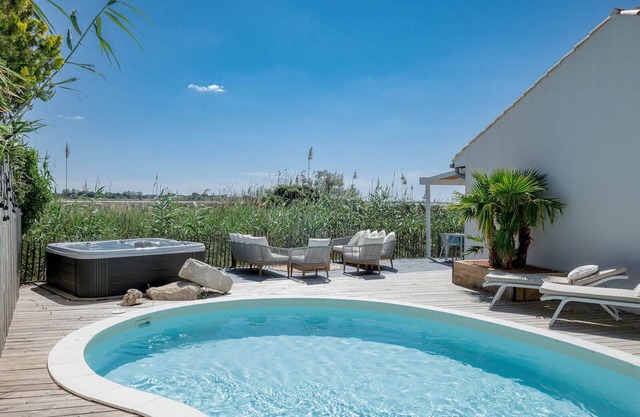 La Perle Rose Villa Standing 5 étoiles avec piscine jacuzzi et superbe vue