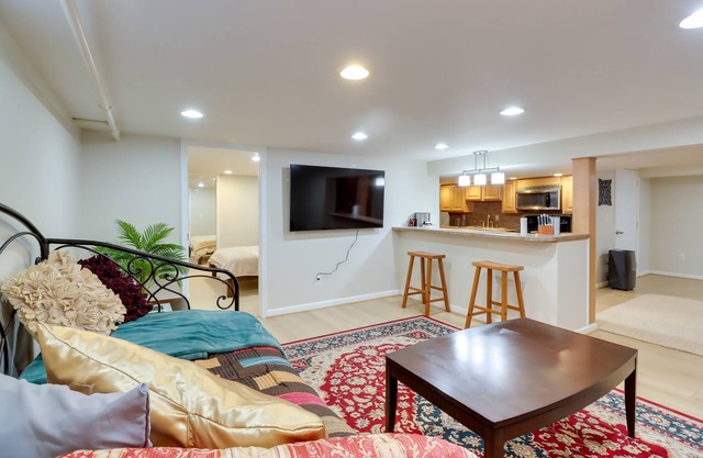 La Plata Apartment: Walk to Shops & Restaurants!