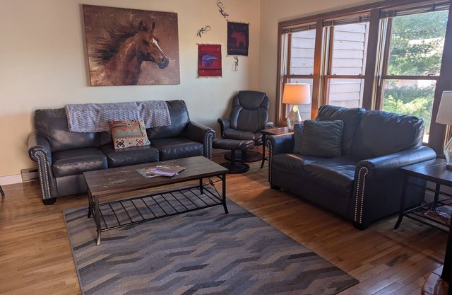 La Plata Views | In-Town | Pool | Hot Tub