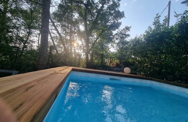 La Tour De Marie et César with private pool