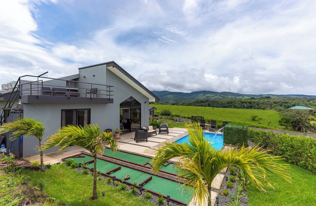 La Vista! View of Arenal volcano & lake - Pool - Air conditioning - Great WiFi