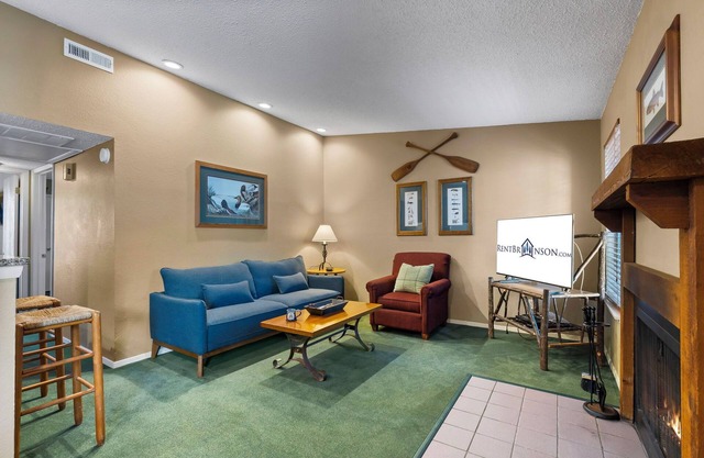 Lake Access-Boat Slip-Cozy 2 Bedroom Bungalow w Free Daily Attraction Tickets