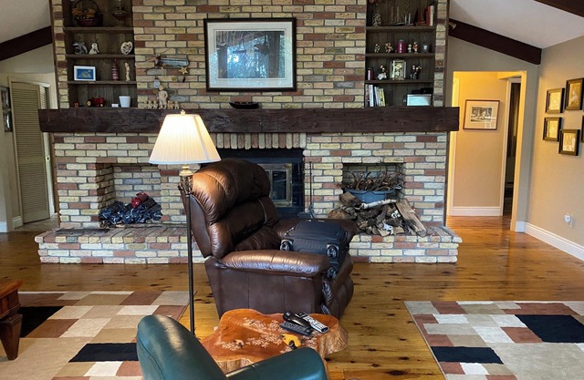 Lake side cottage w- sand beach. 13 acres-forest, steams & waterfalls to explore