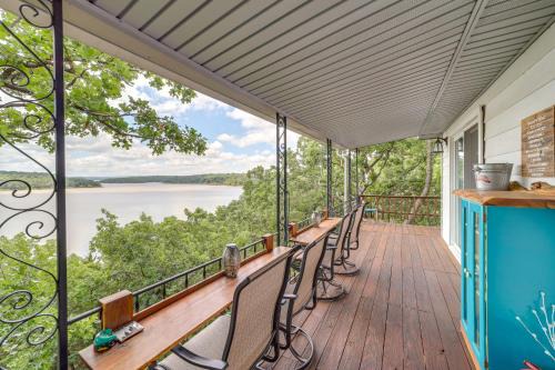 Lakefront Canadian Gem Fire Pit, Decks and Grills