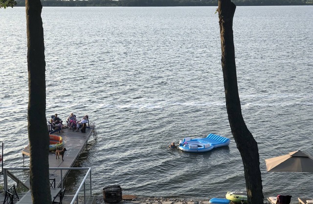 Lakefront Cottage for Family Fun – Epic Games Room – Near Sandbanks